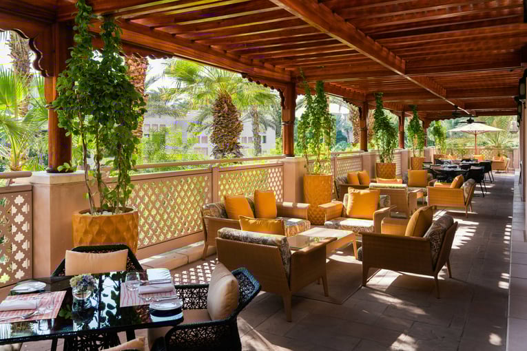 jumeirah-al-qasr--the-palace-lounge--exterior--terrace-2
