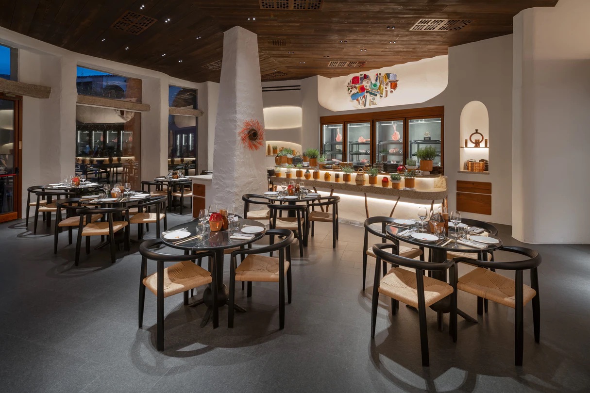 Cala Di Volpe, A Luxury Collection olblc-beef-bar-8247-hor-clsc