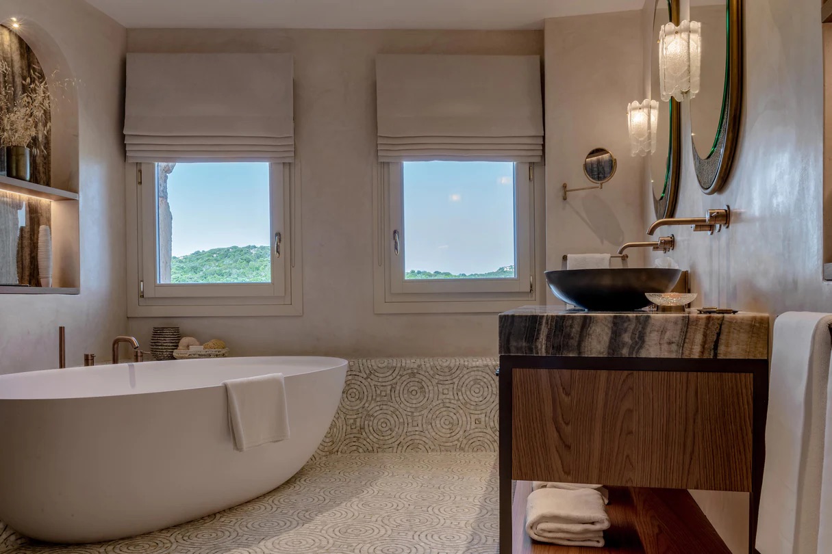 Cala Di Volpe, A Luxury Collection olblc-harrods-suite-bathroom-1918-hor-clsc