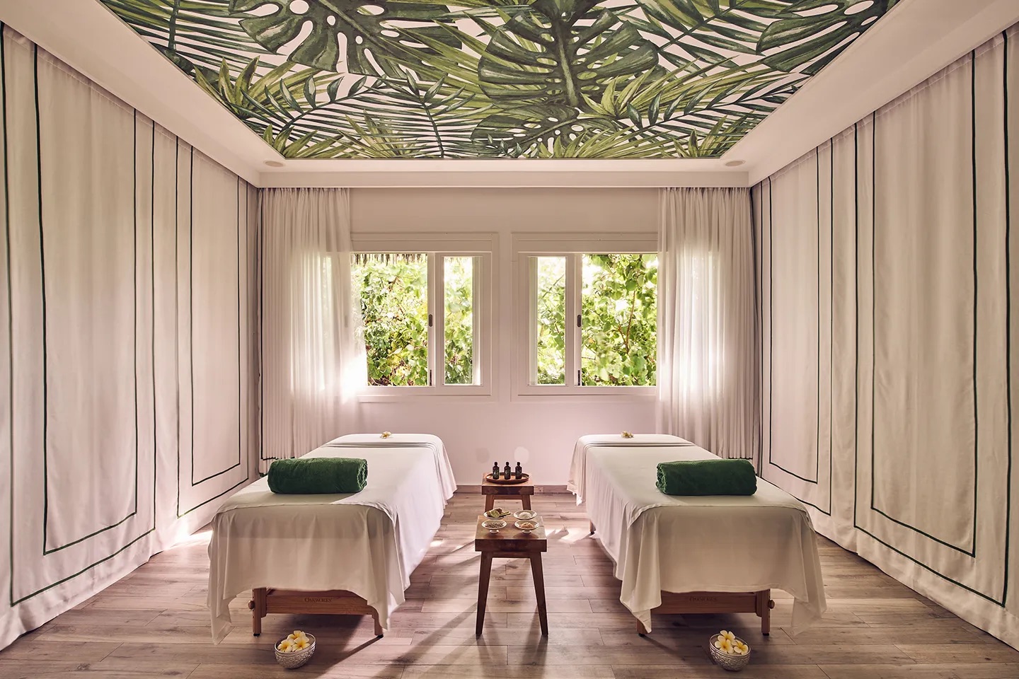 Finolhu luxury-resort-maldives-spa-2-1