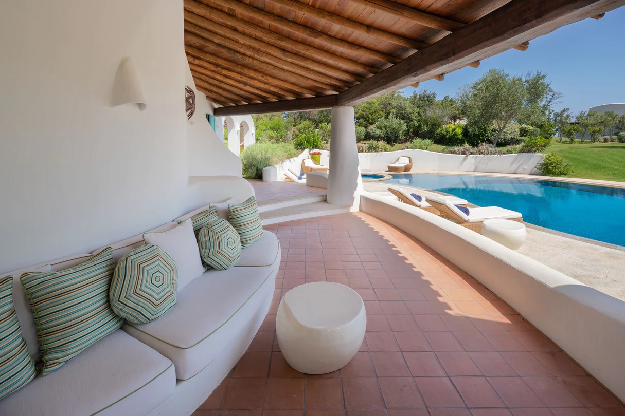 Romazzino, A Luxury Collection olbrl-acqamarinaexterior-terrace-3684-hor-clsc-1