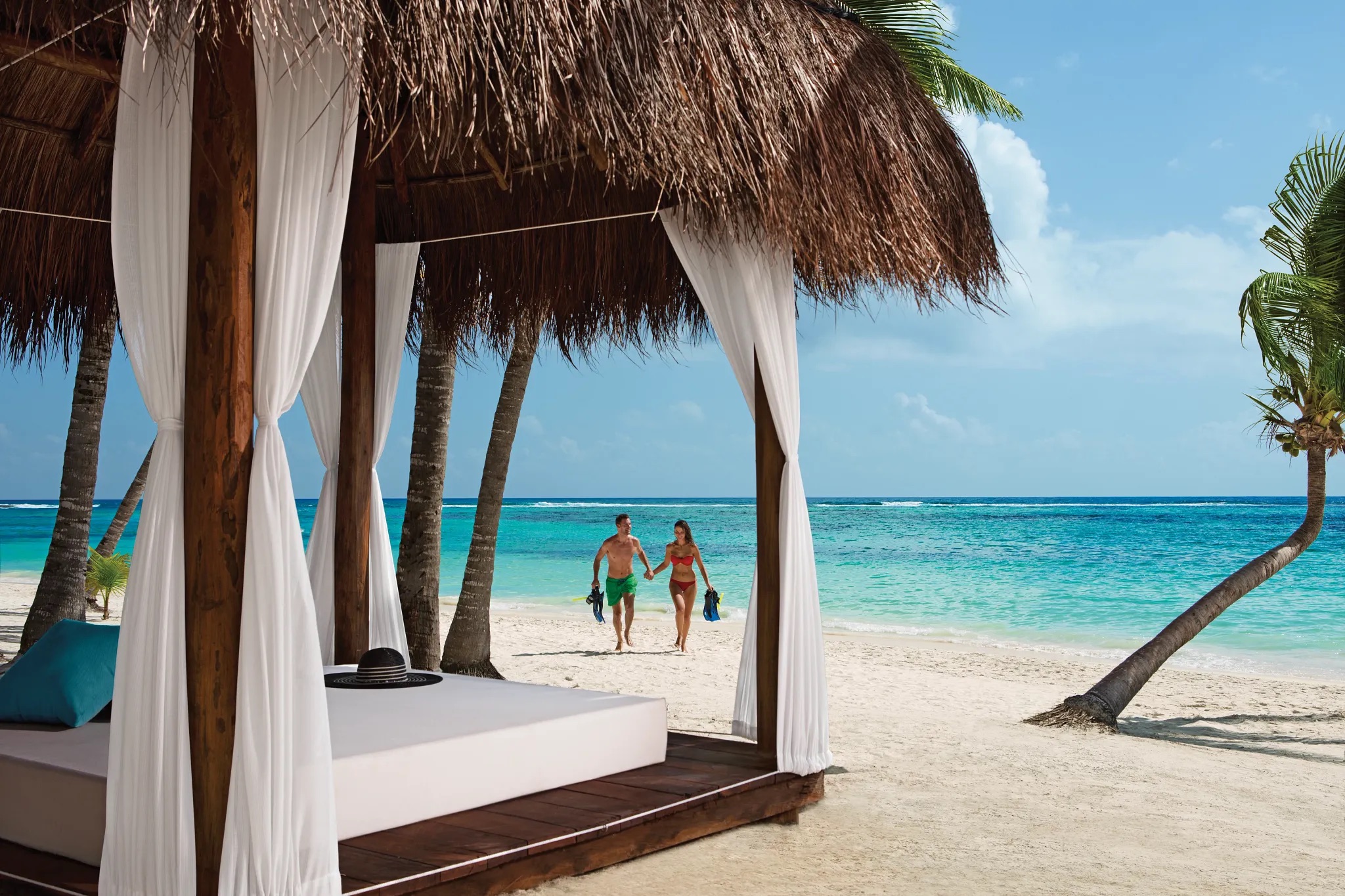 Secrets Akumal Riviera Maya SEARM-EXT-Couple-Snorkeling-2A-CB