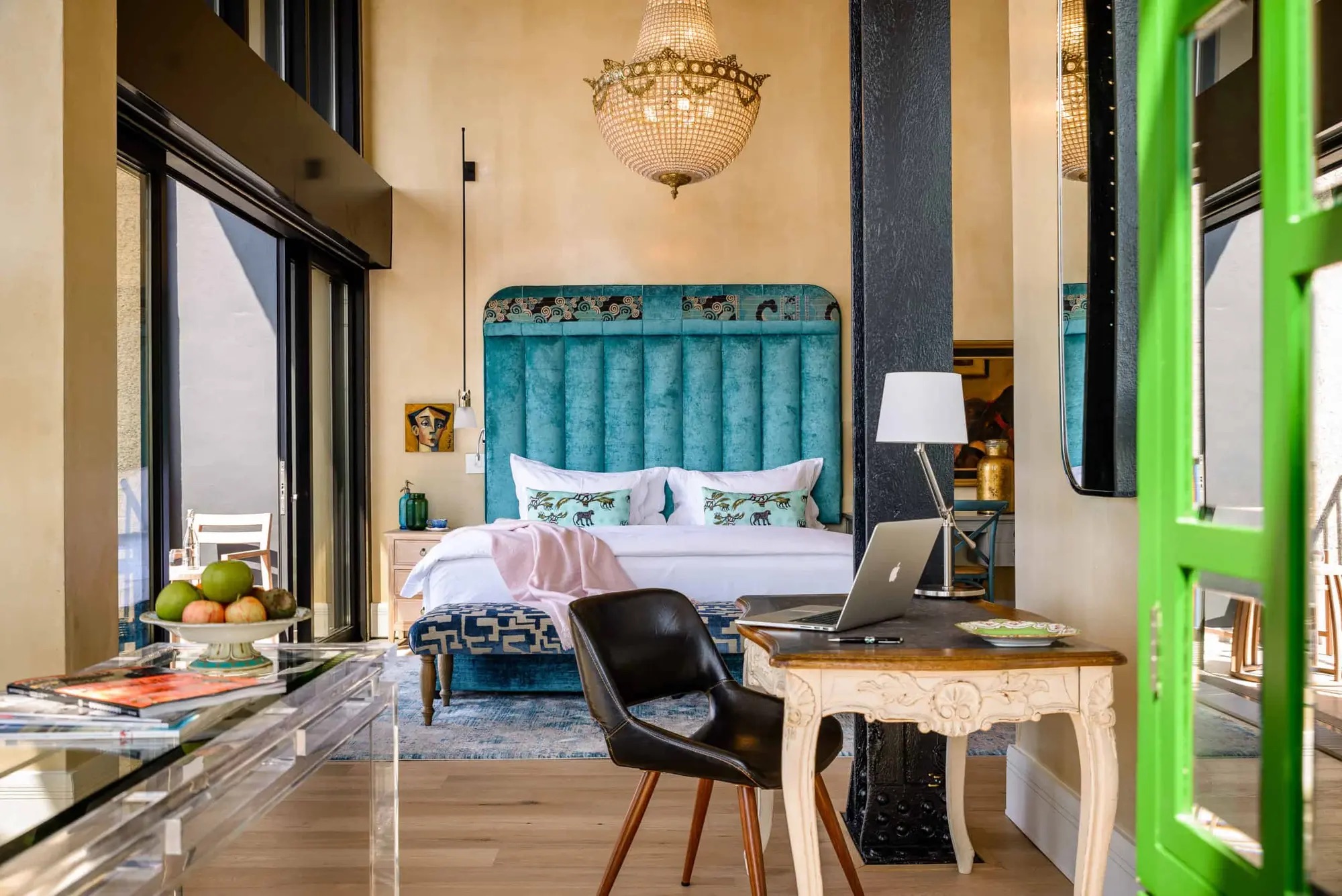 The Silo ts-rooms-deluxe-superior-suite-bedroom-3-scaled-1